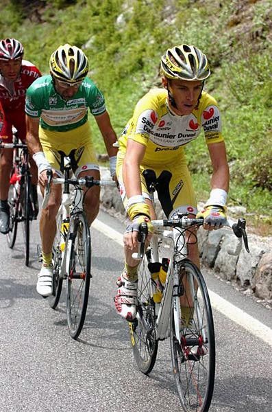 Riccardo Ricc&ograve; (Saunier Duval-Prodir) leads Piepoli.