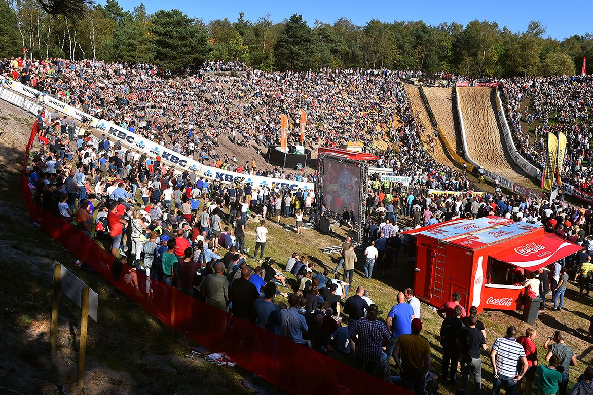 Fans packed the house at Zonhoven