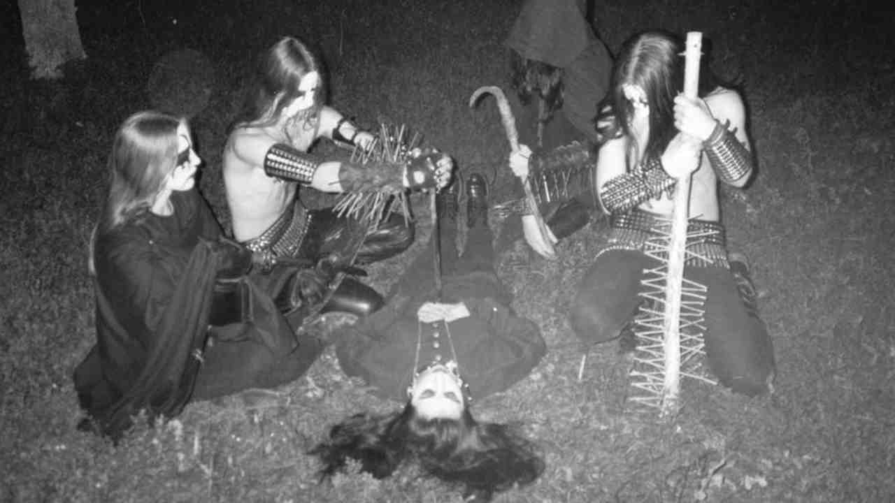 Dimmu Borgir posing for a photograph in 1996