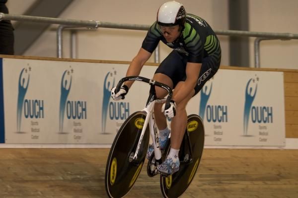 Adam Duvendeck (Momentum)