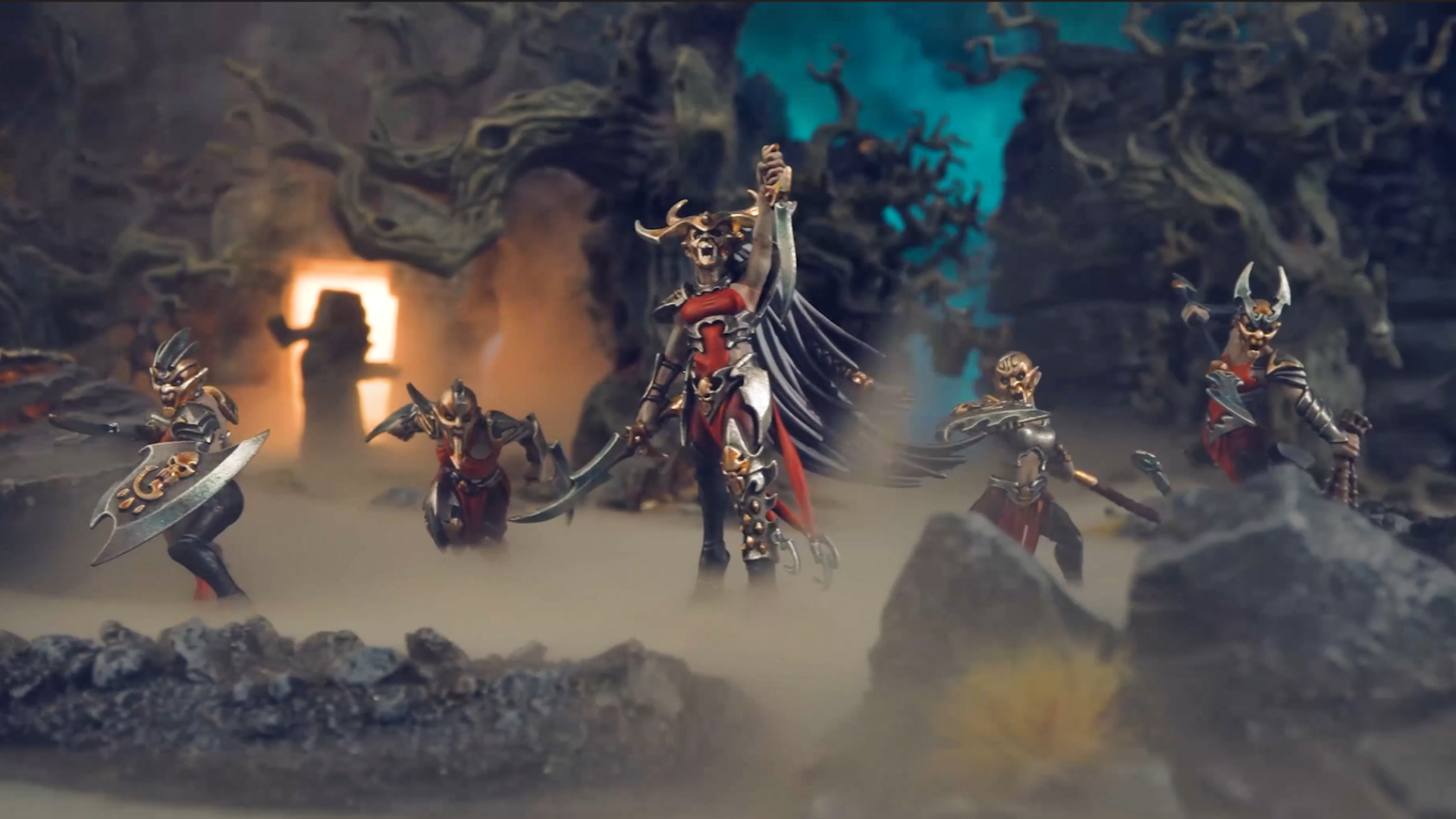 Warhammer Underworlds: Gnarlwood – Gryselles Arenai-Miniaturen auf einem nebligen Schlachtfeld