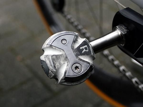Speedplay Zeros are also standard issue