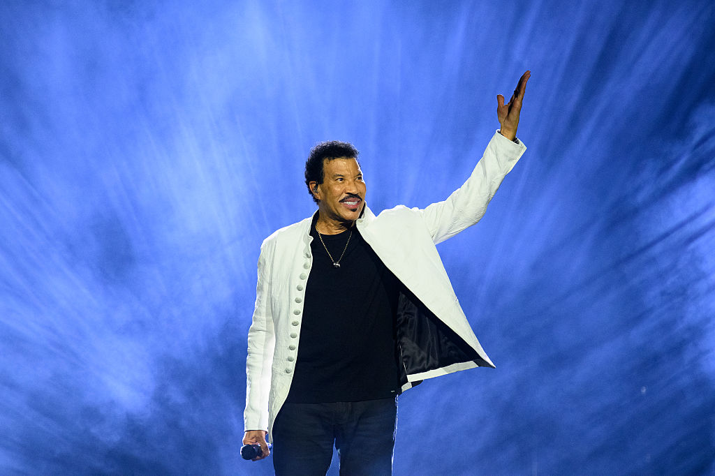 Lionel Richie performing on stage