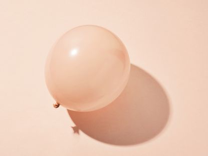 What causes bloating? A photo of a balloon