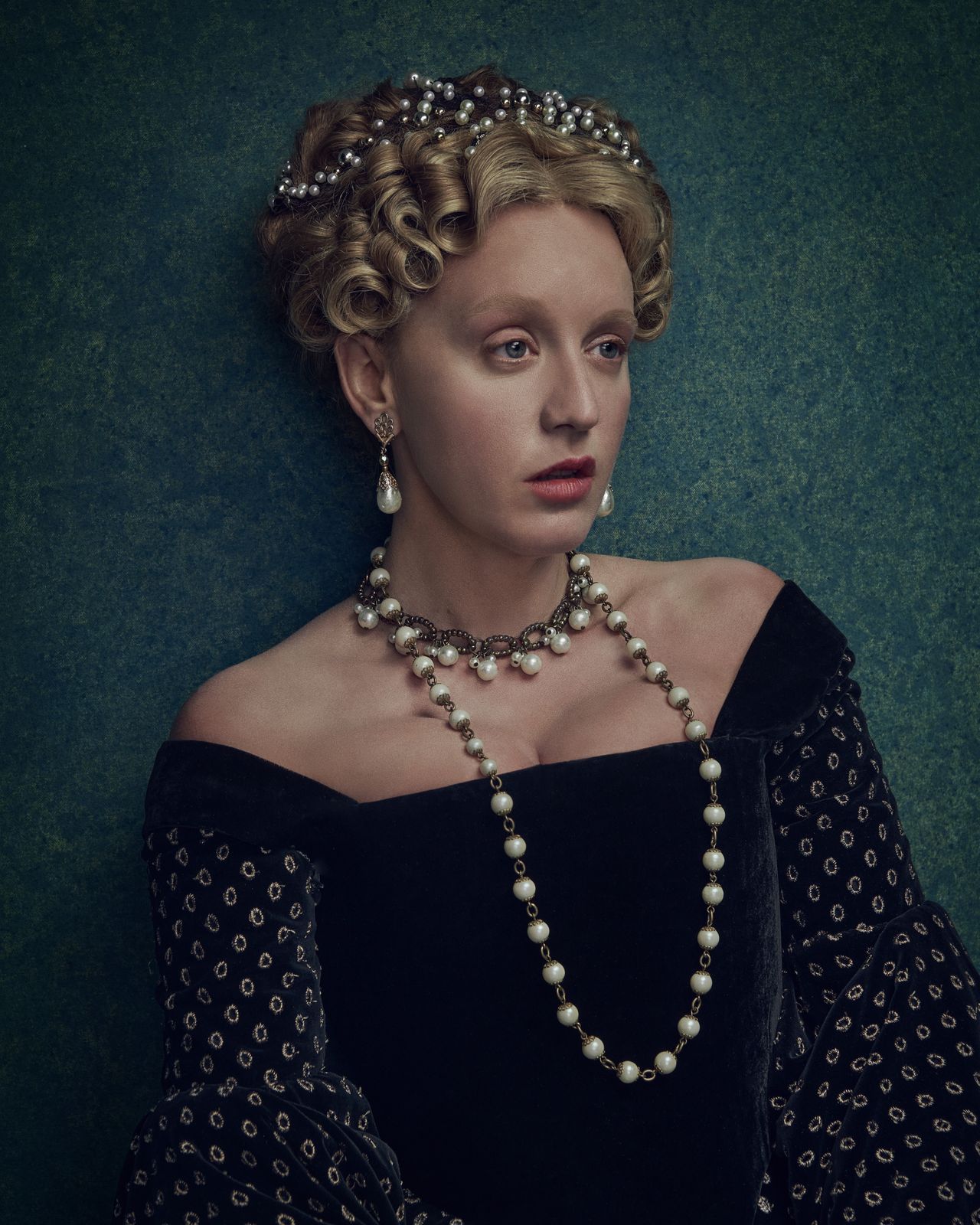 The Serpent Queen season 1