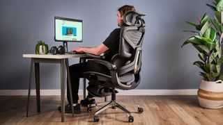 The Boulies EP500 on a home office setup