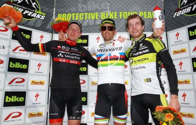 Elite men's stage 1 podium