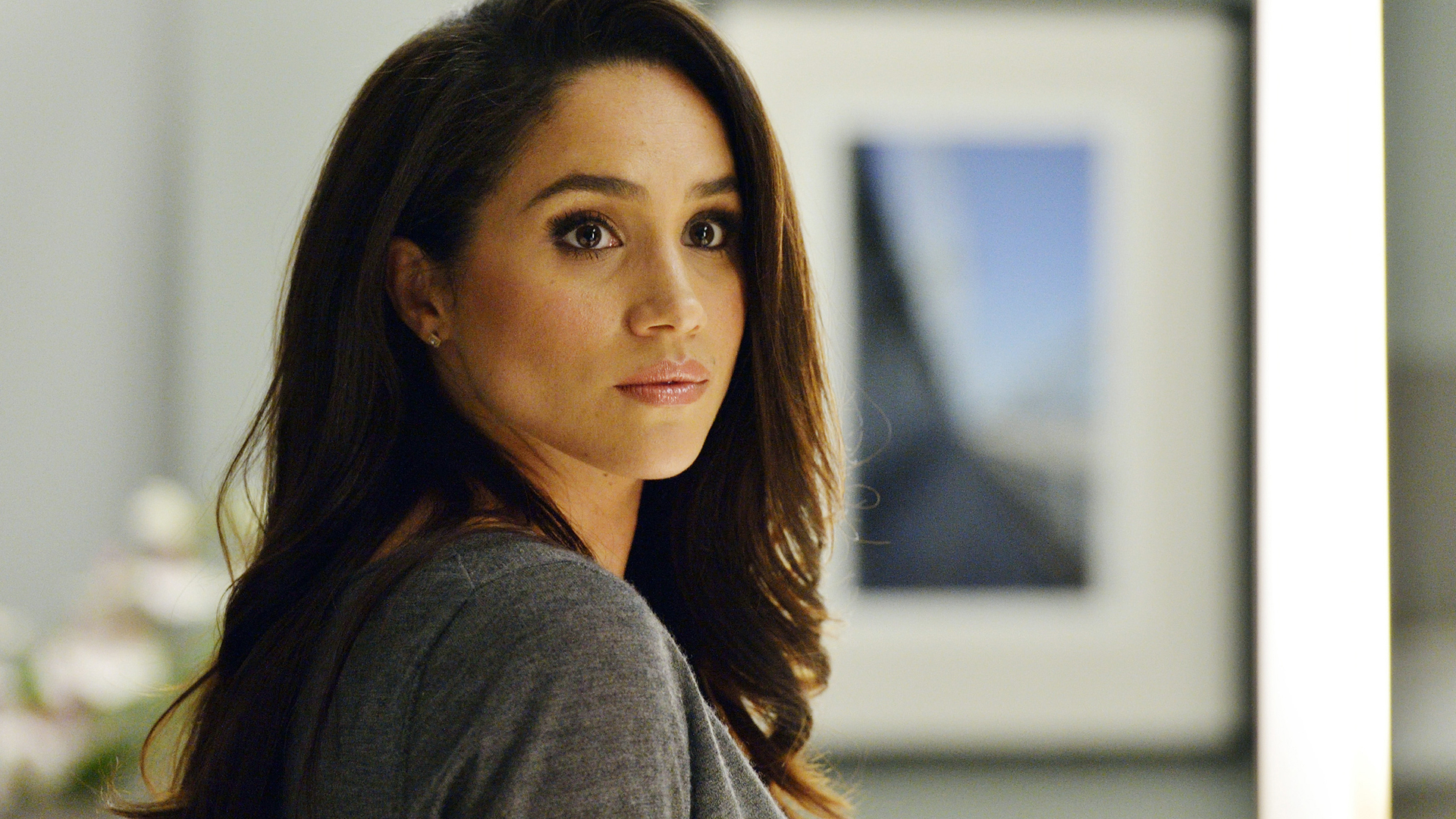 A close up of Megan Markle's Rachel Zane in the Suits TV show