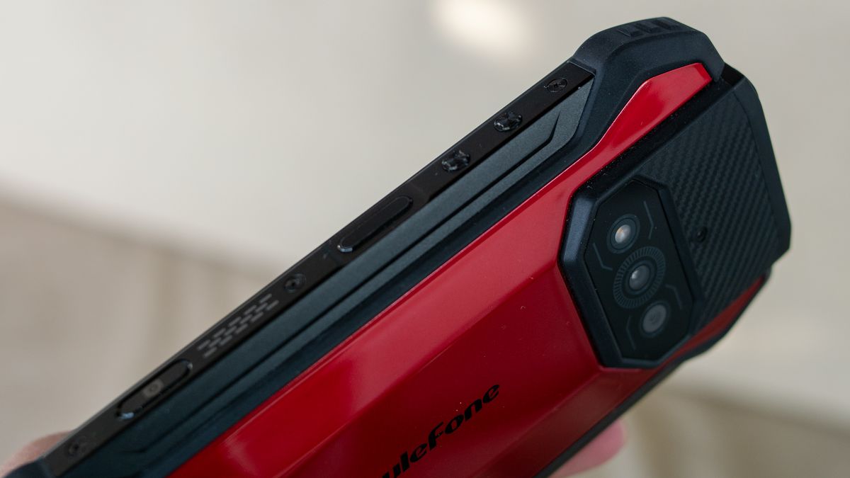 Ulefone Armor 15 power button and volume buttons
