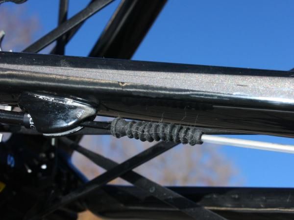 Our test bike came with low-friction Gore sealed cables but stock machines will come with standard lines Even so, we recommend the Gore stuff for improved performance on Shimano's latest-generation drivetrains