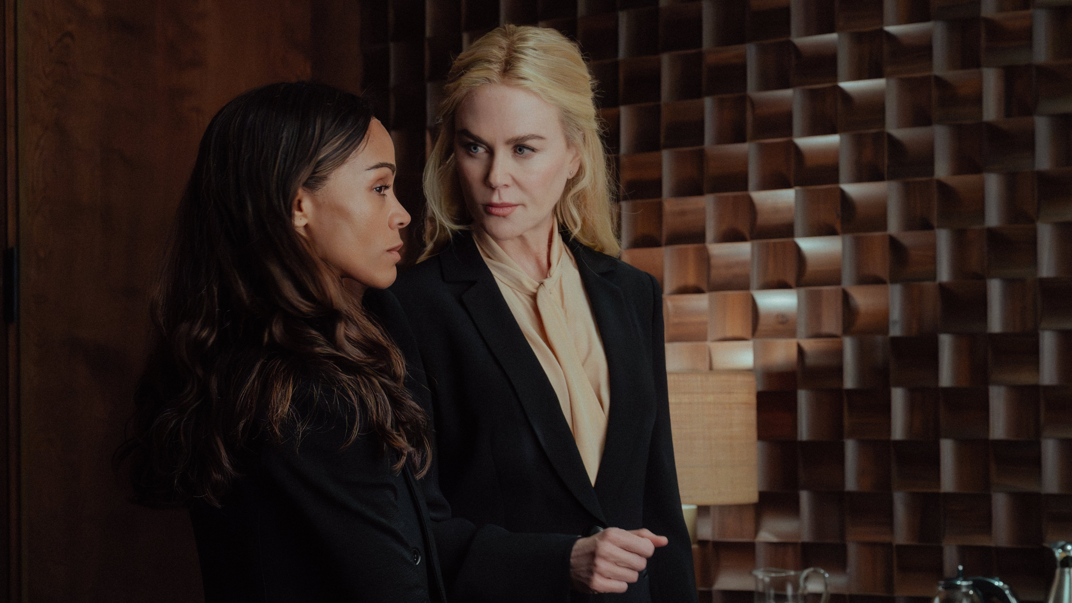 Zoe Salda&amp;ntilde;a as Joe and Nicole Kidman as Kaitlyn.