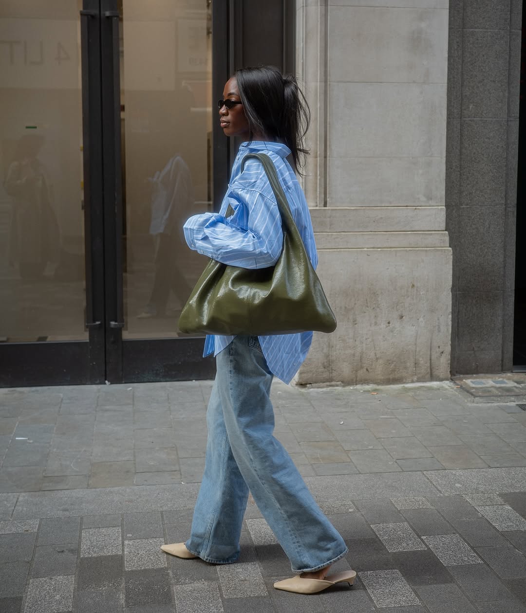 Striped shirt and jeans outfits - Oversized Shirt + Slouchy Shoulder Bag