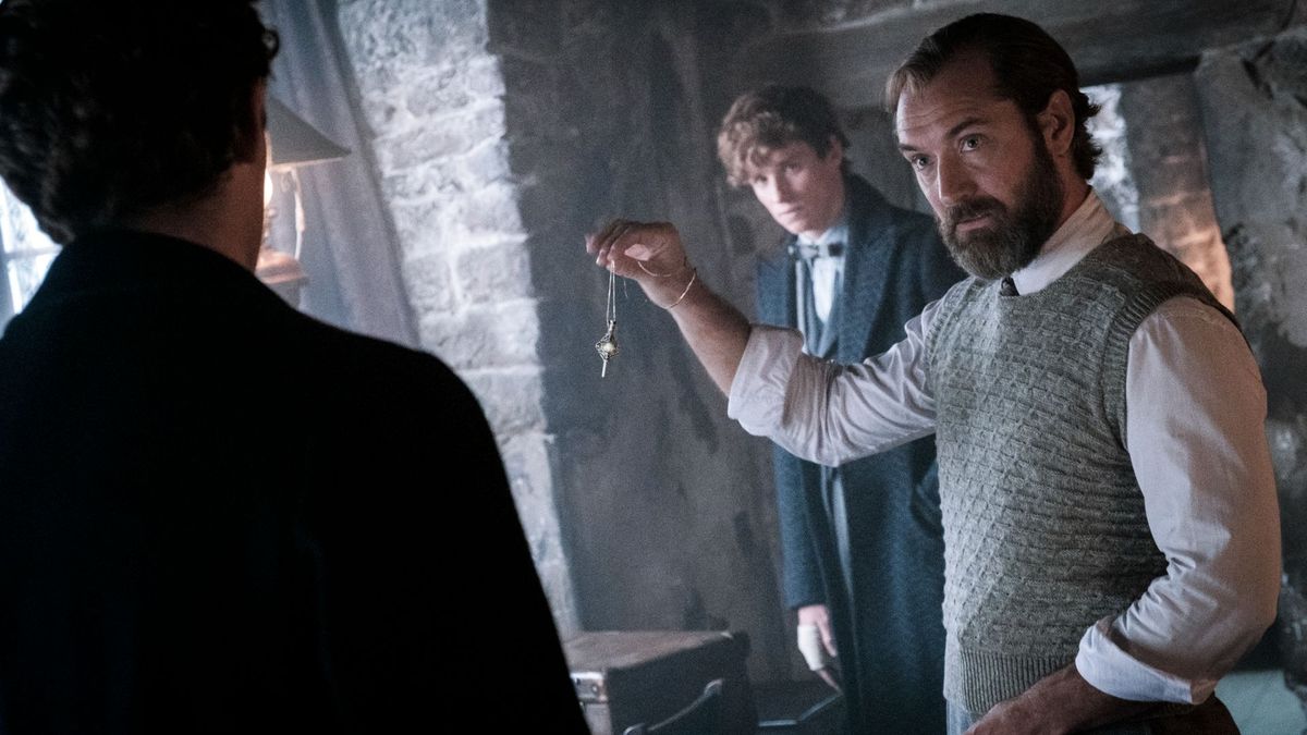 Jude Law as Dumbledore in Fantastic Beasts: The Secrets of Dumbledore