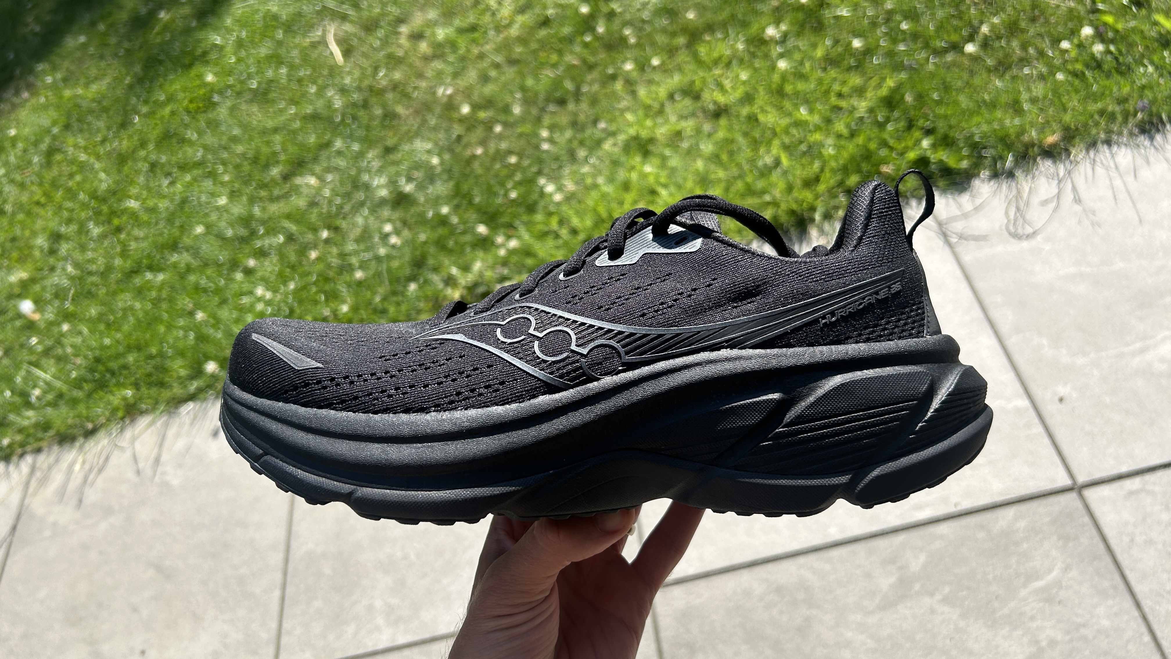 Saucony Hurricane 25