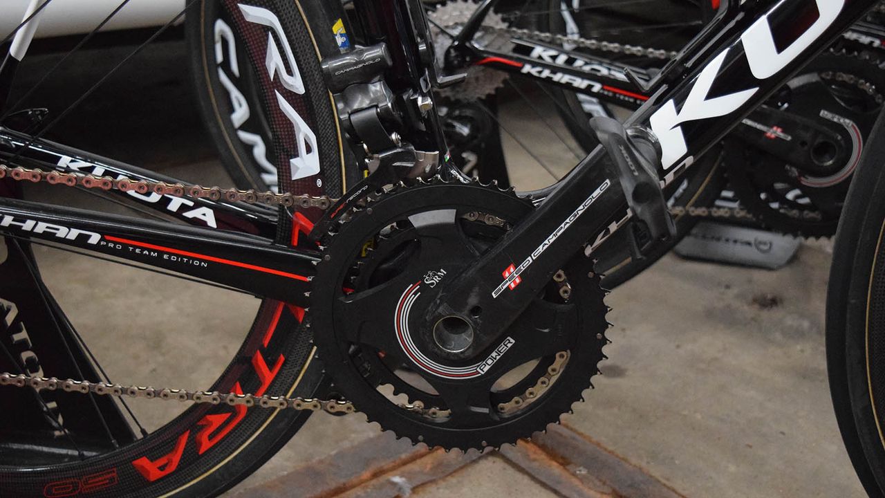 The team use the previous iteration of SRM's Campagnolo crankset