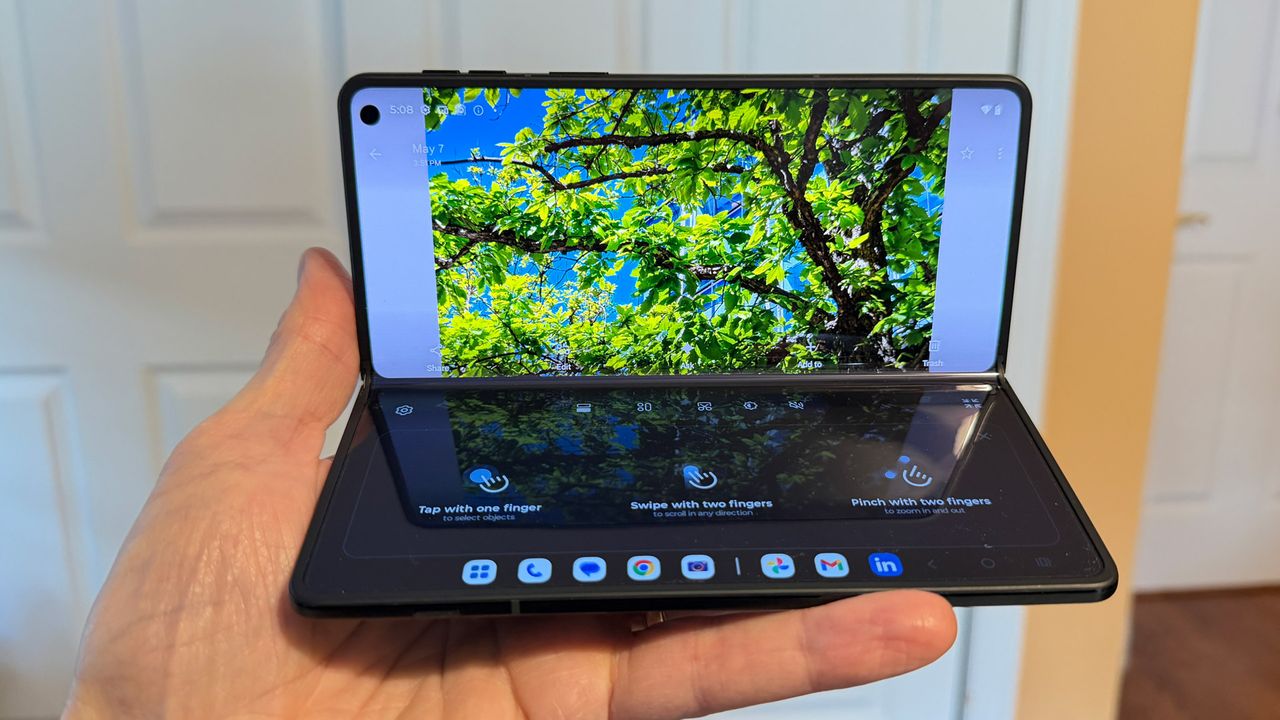 Motorola Razr Fold 2026 review