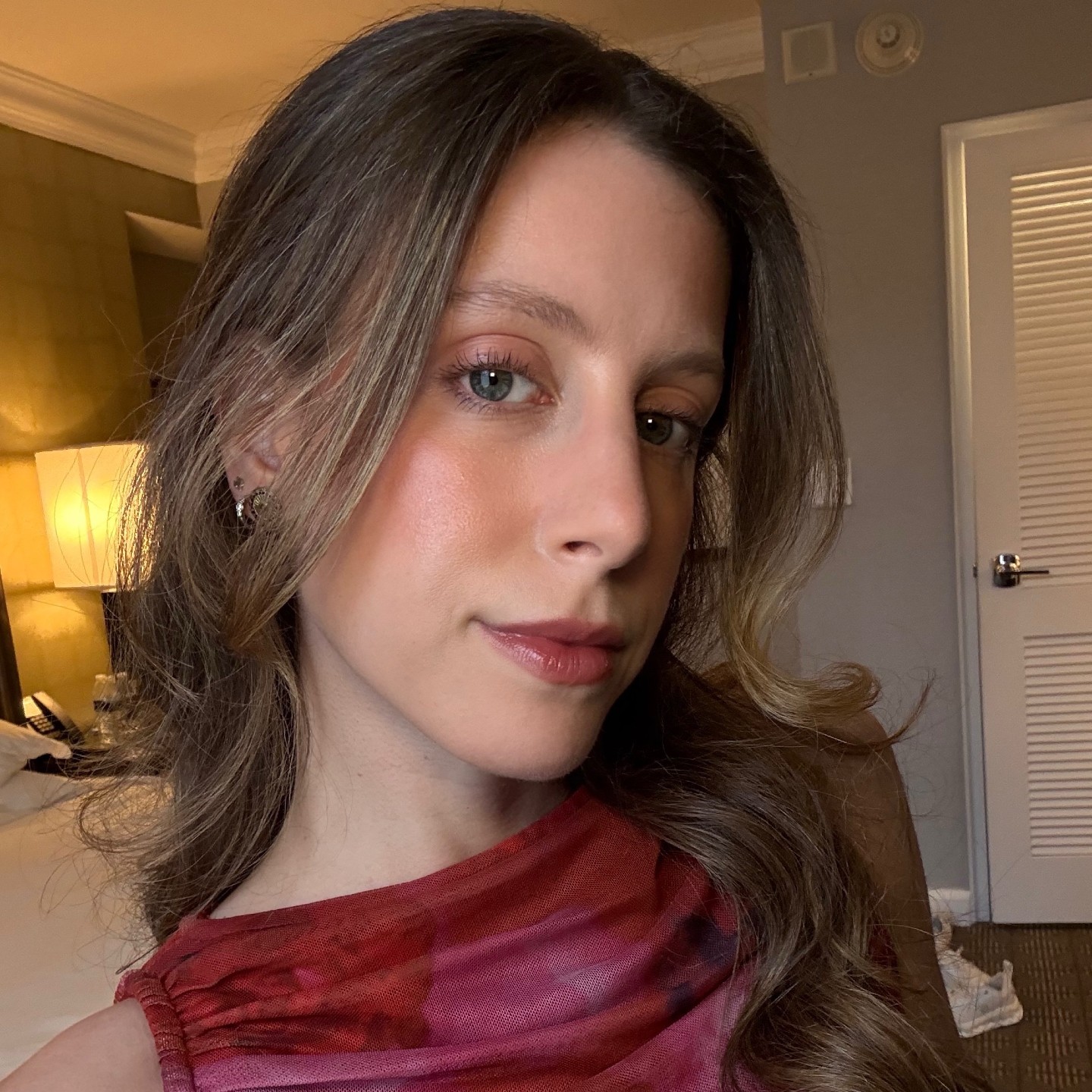 Jamie Schneider testing Merit's new SPF 