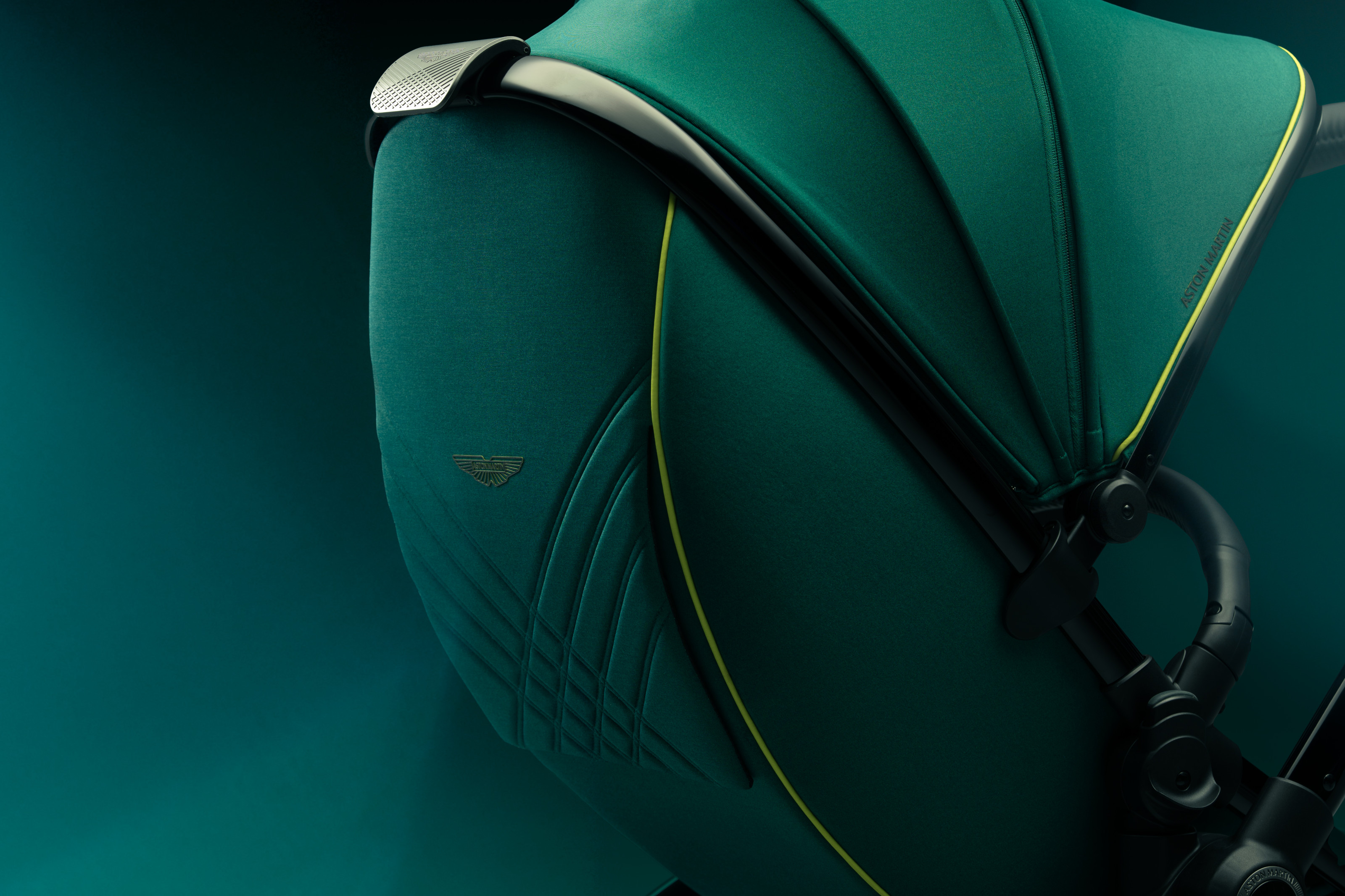 Detail of the egg3 stroller, Aston Martin edition