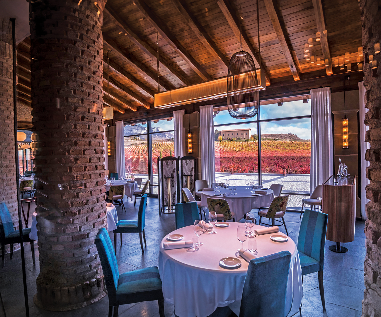 El Puntido restaurant interior
