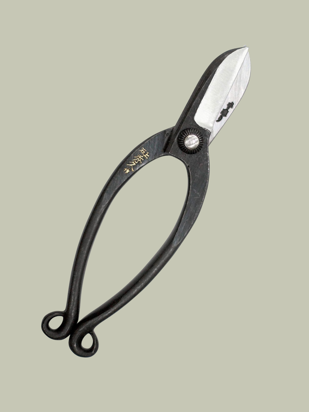 A pair of black ikebana scissors from Niwaki