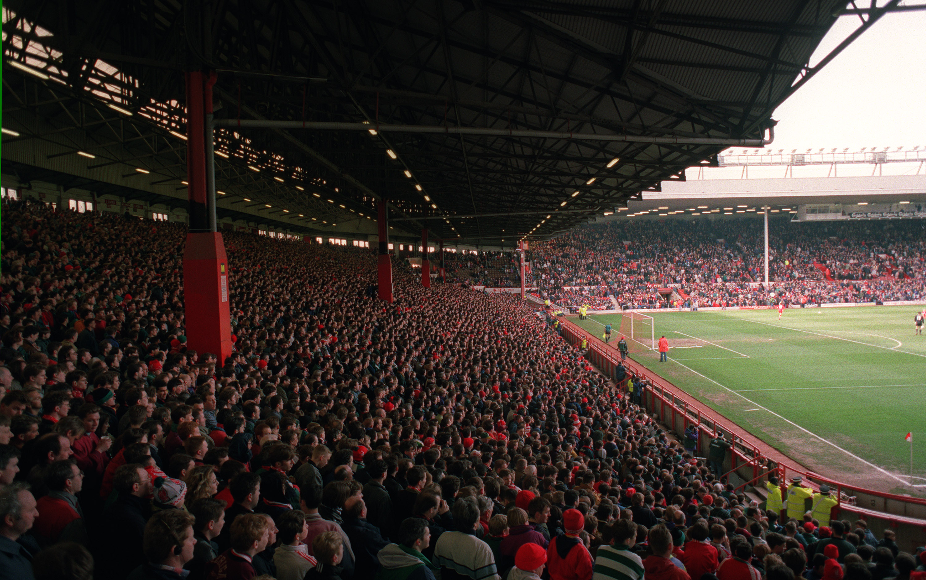 Anfield, 1994 (Photo by David Davies/Mark Leech Sports Photography/Getty Images)