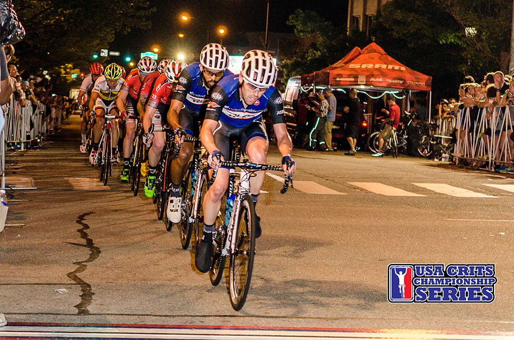 Thomas Brown along teammate Frank Travieso