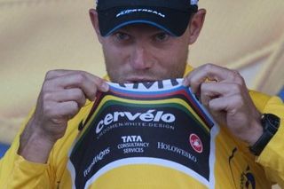 Garmin-Cervelo wins team time trial