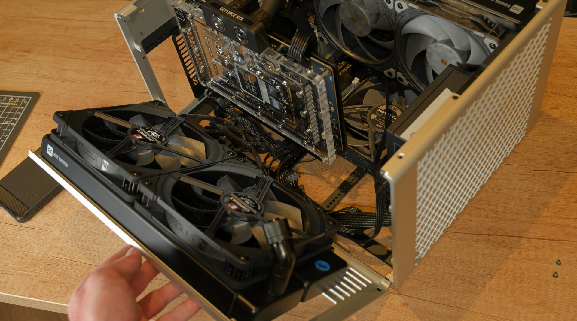 Greyscale ITX Build Tubing &amp;amp; Loop