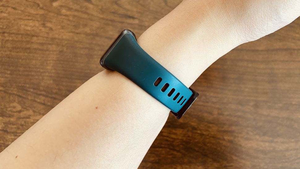 Huawei band 6 как снять ремешок