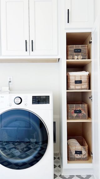 laundry room with cubbyholes and baskets