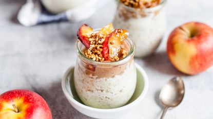 healthy apple pie overnight oats