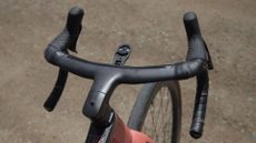 Integrated gravel handlebars