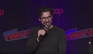 Actor Steven Strait from "The Expanse" makes a joke at New York Comic Con 2019. 