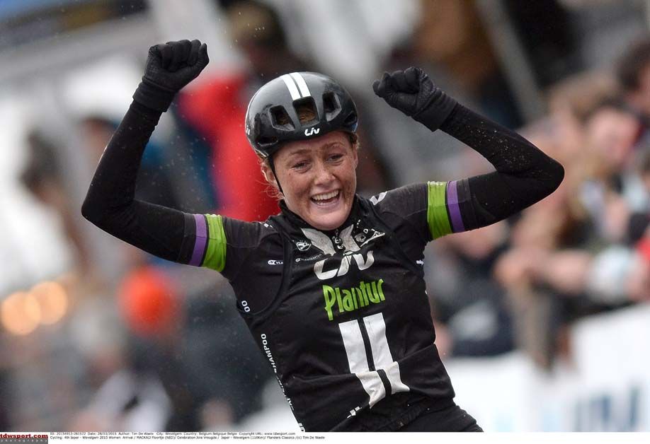 Floortje Mackij wins the women's Gent-Wevelgem