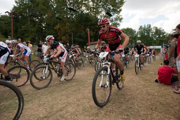 Colin Cares (Kenda/Felt) tries to catch the leaders during a parade lap off the start.