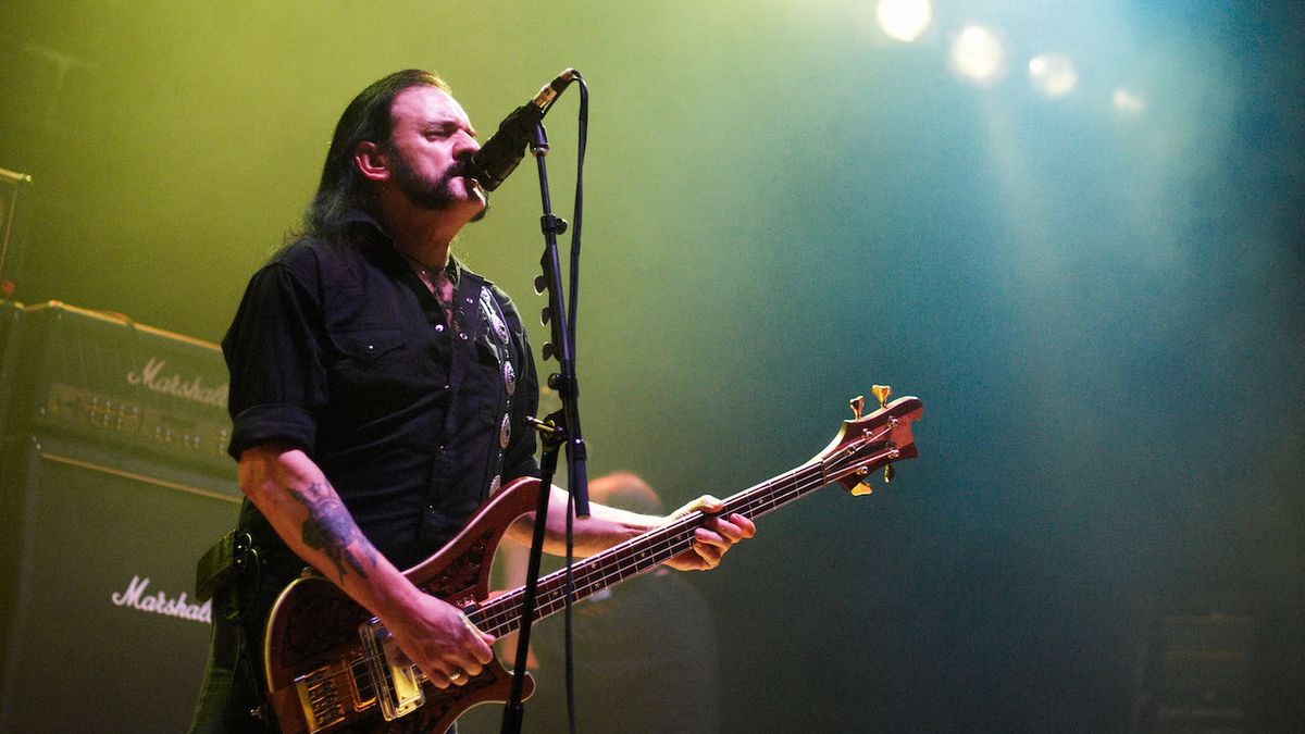 SHEFFIELD CITY HALL Photo of LEMMY and MOTORHEAD, Lemmy