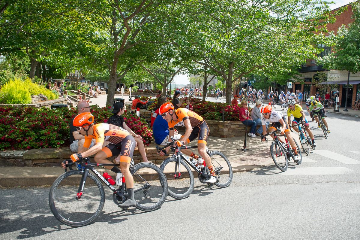 Silber moving to the front to control the race