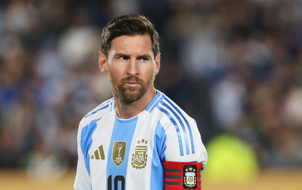  Lionel Messi of Argentina looks on prior to the FIFA World Cup 2026 South American Qualifier match between Argentina and Colombia at Estadio M&aacute;s Monumental Antonio Vespucio Liberti on June 10, 2025