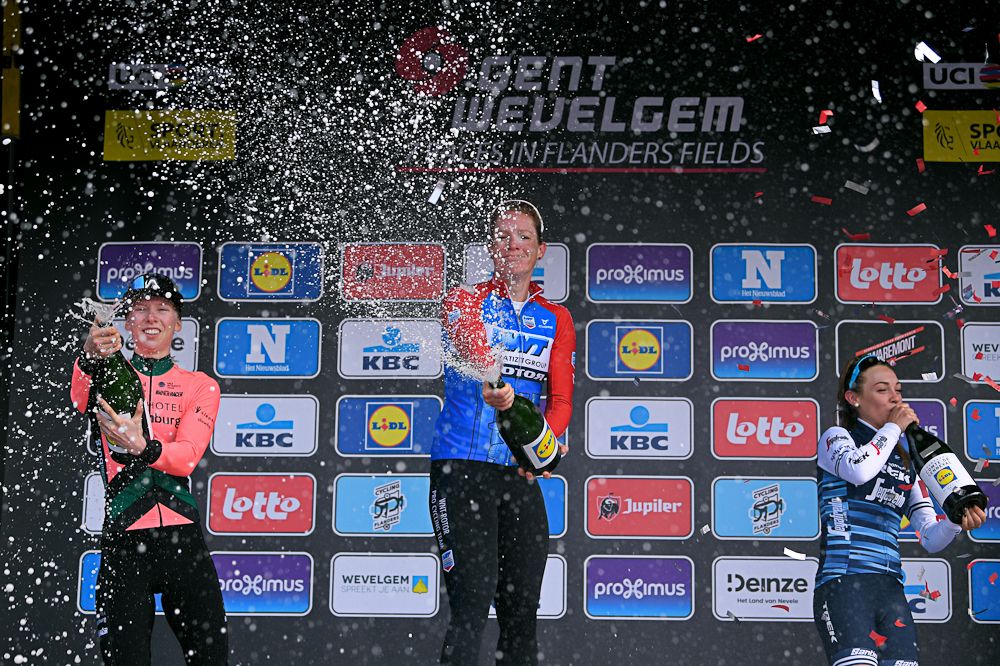 Kirsten Wild celebrates her Gent-Wevelgem win