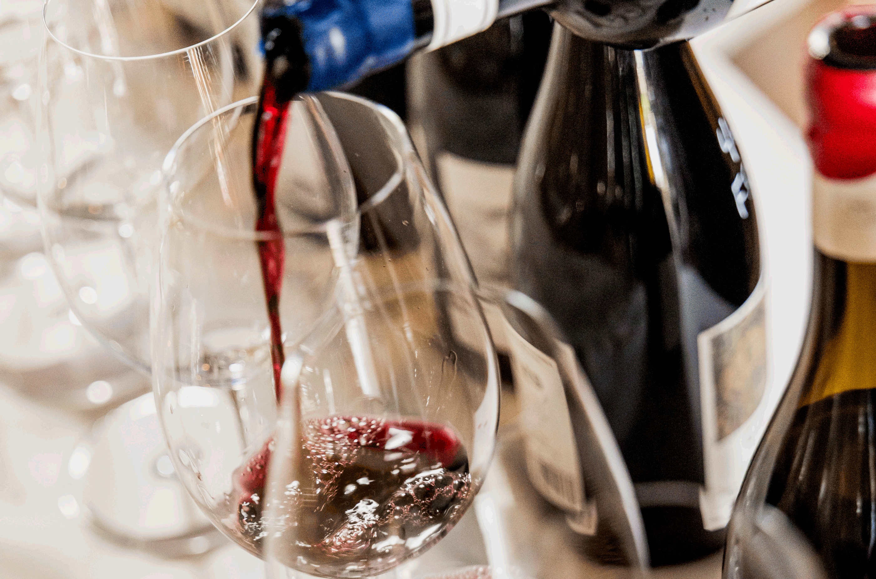 red wine being poured for the Rioja Report 2026 tasting