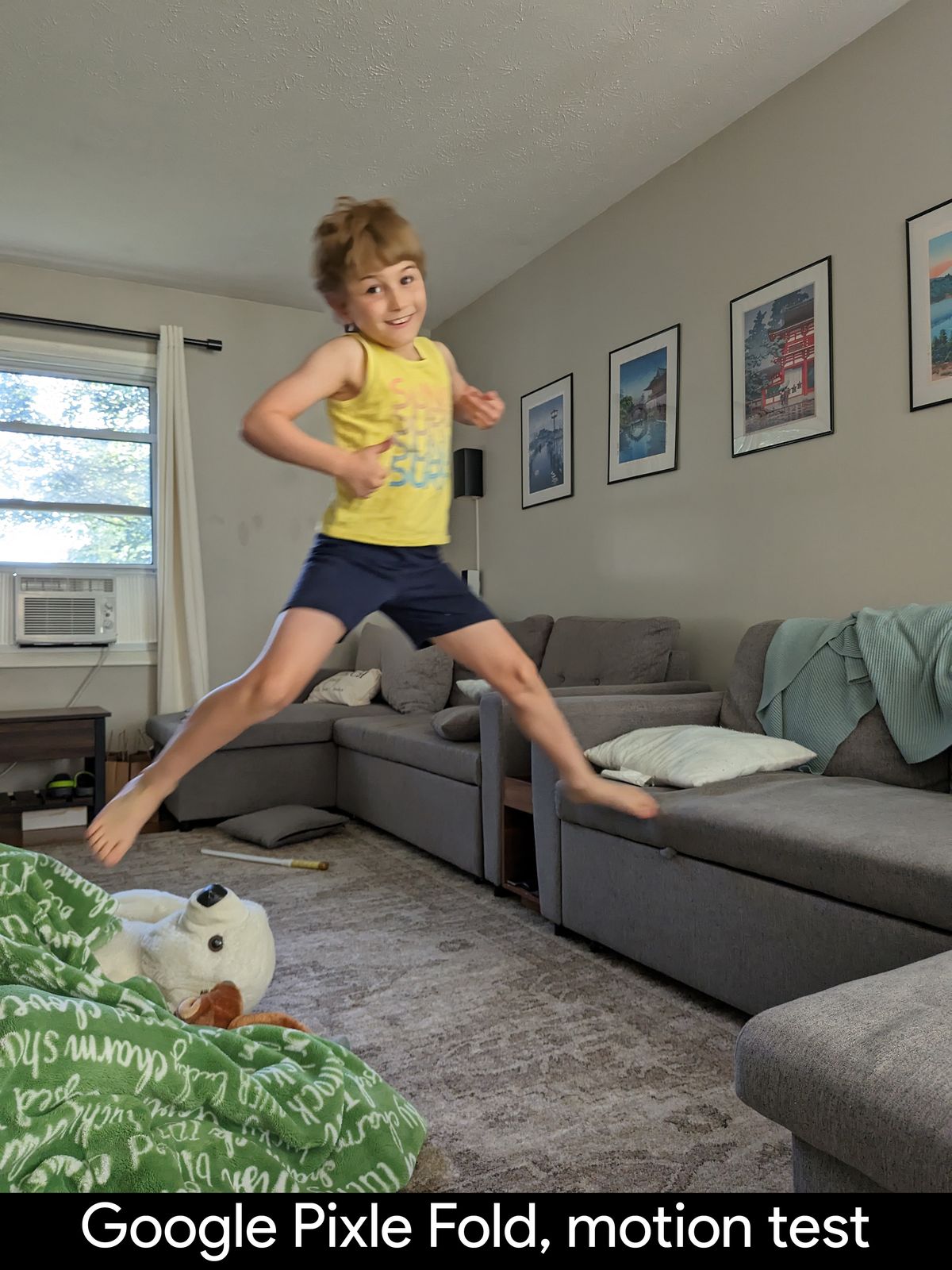 The motion test comparing the Google Pixel Fold with the Google Pixel 7