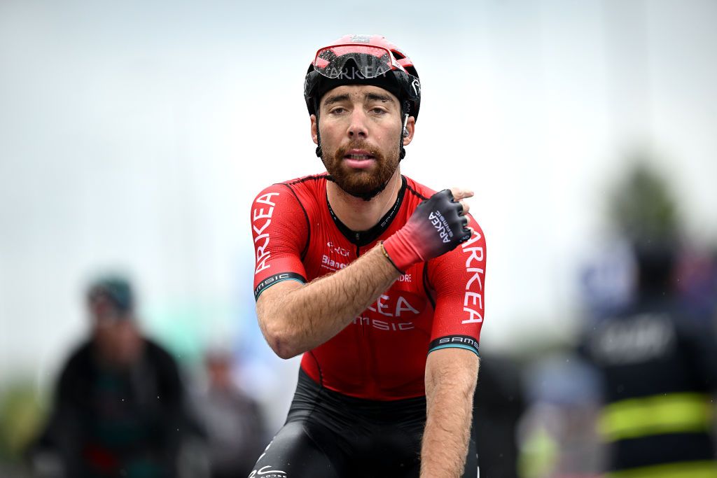 Giro d'Italia hit by first COVID-19 case as Clément Russo leaves race ...