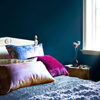 Benjamin Moore blue bedroom