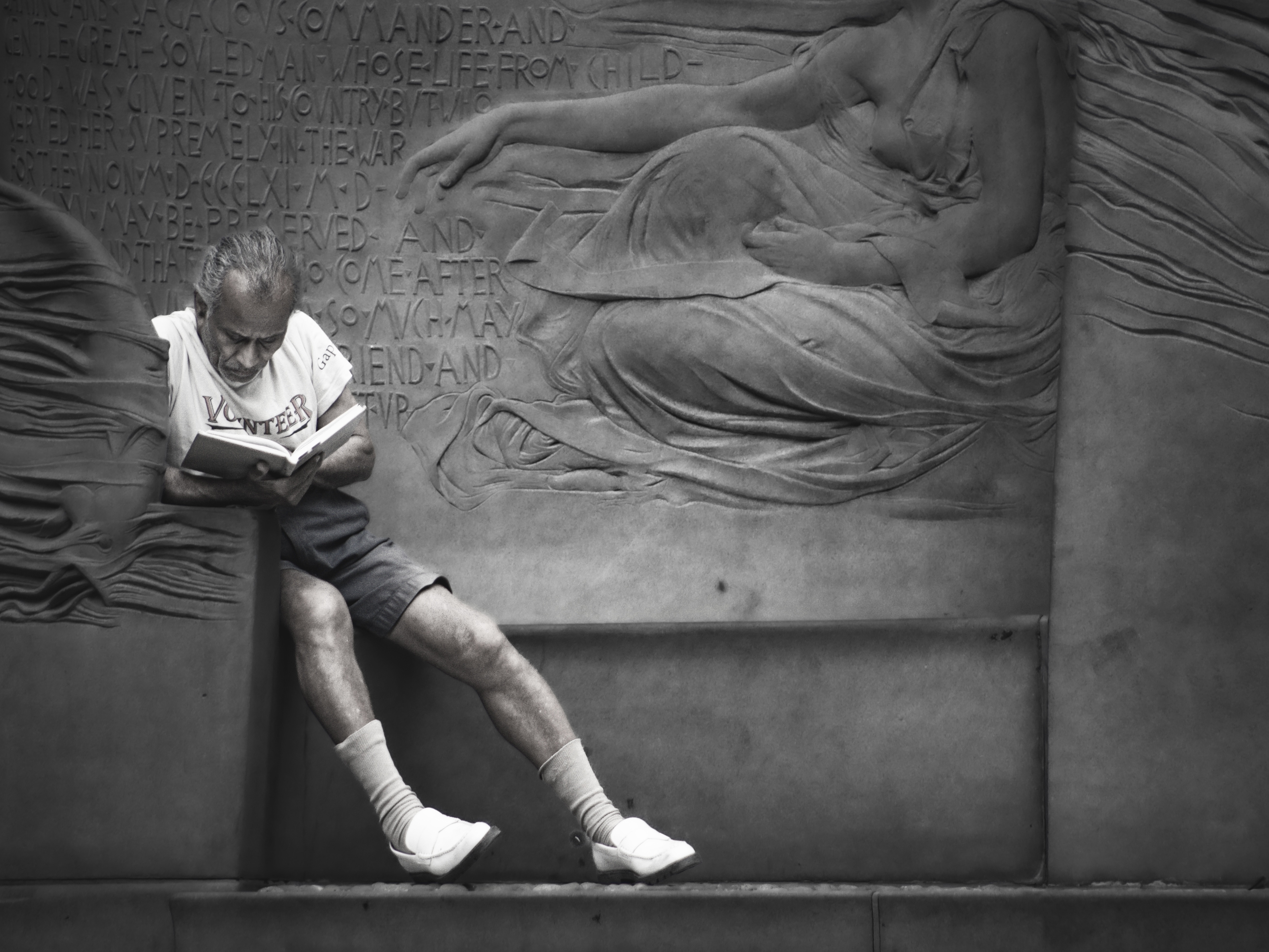 GuruShots - Powerful Black & White Jan 26