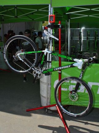 Like what you see here? It's 7.09kg (15.64lb) of trail shredding goodness and it'll only set you back about US$15,000.