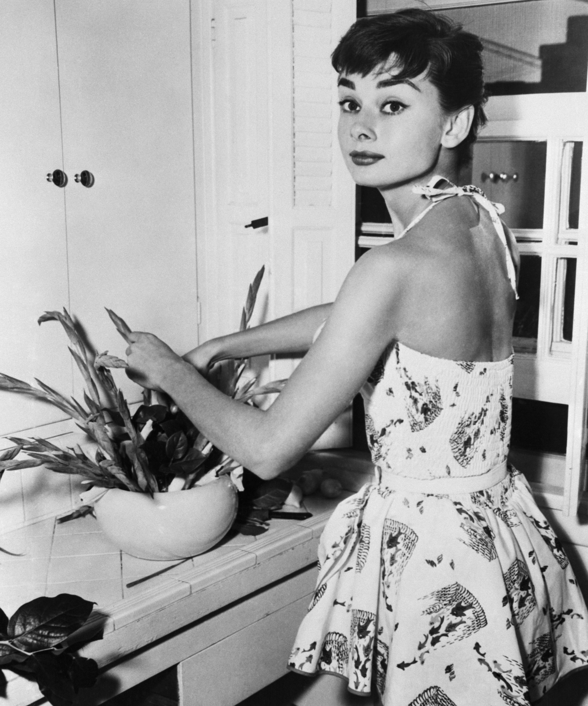 audrey hepburn in her new york kitchen