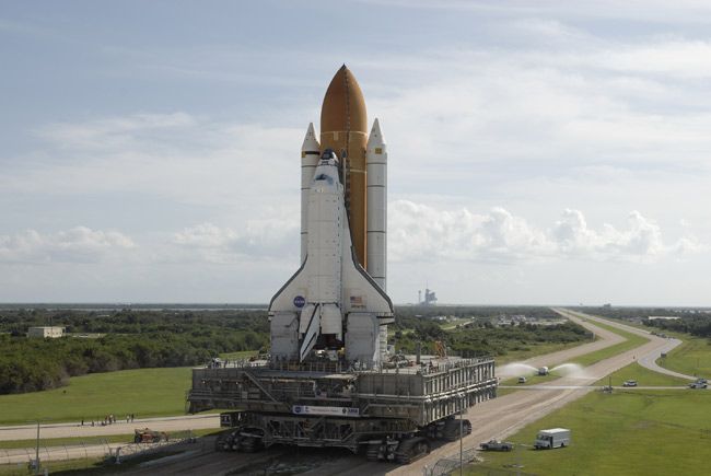 moving space shuttle
