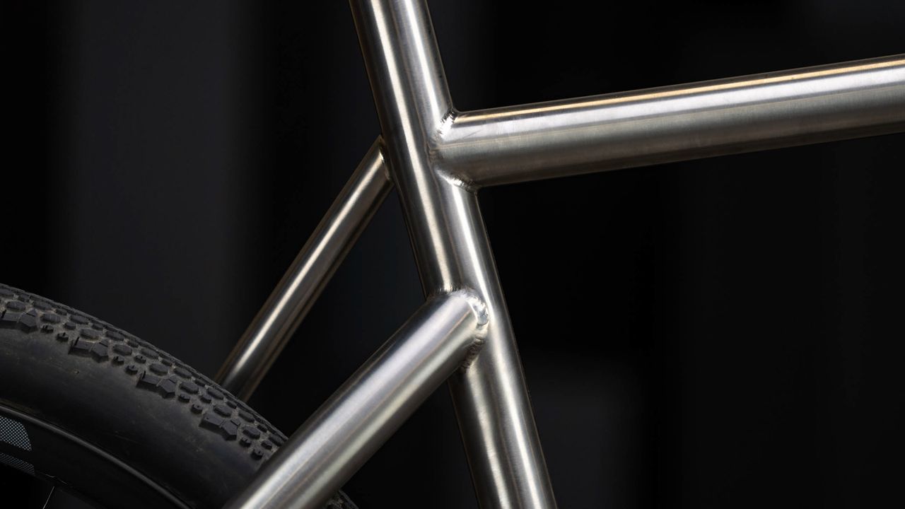 Enve Builders Roundup 2022 - Weis Hammer Gravel Ti