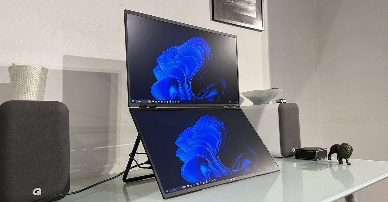  Acer PD243Y E review: This dual-panel 24-inch monitor is much more portable than you might imagine 