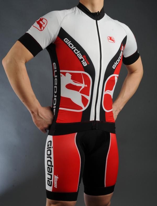 Giordana's FR-C Trade jersey and bib shorts offers a skintight fit and a bevy of advanced fabrics.